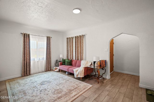 2805 GRANT Avenue, El Paso, TX 79930