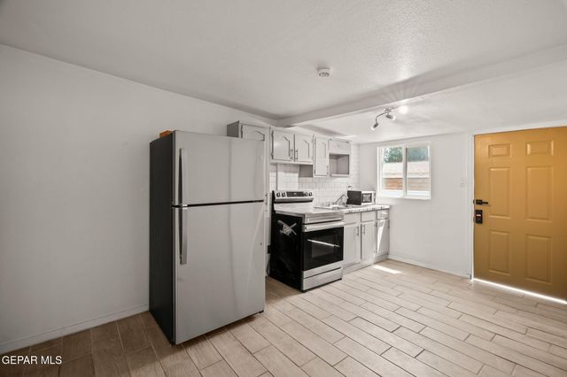 2805 GRANT Avenue, El Paso, TX 79930