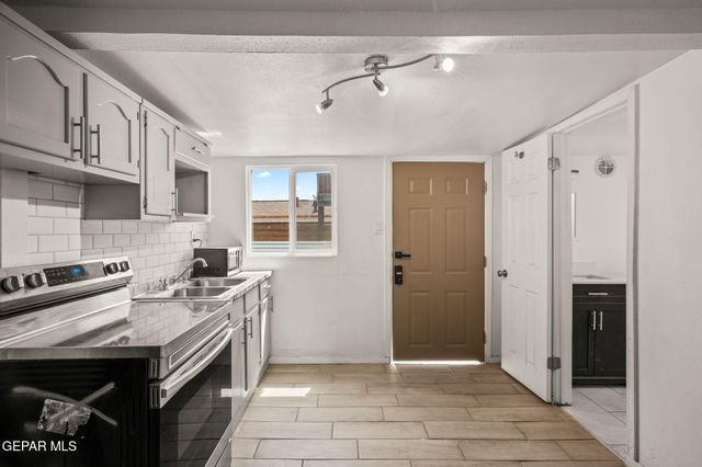 2805 GRANT Avenue, El Paso, TX 79930