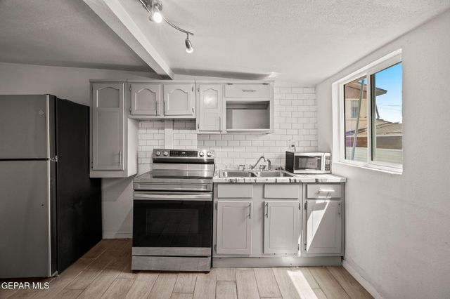 2805 GRANT Avenue, El Paso, TX 79930