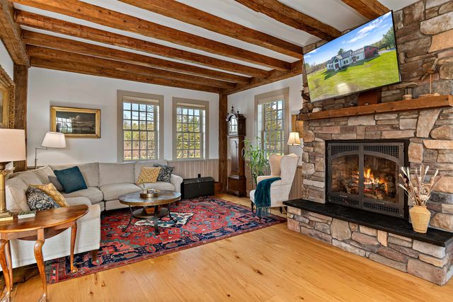 1576 Ferry Road, Charlotte, VT 05445