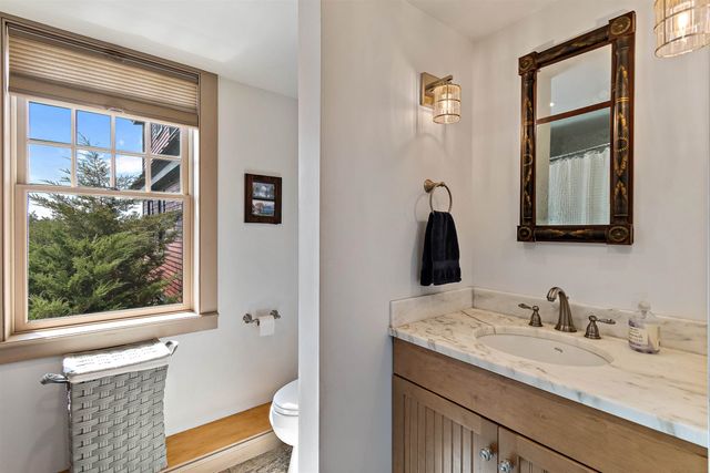 1576 Ferry Road, Charlotte, VT 05445