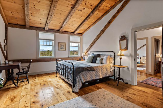 1576 Ferry Road, Charlotte, VT 05445