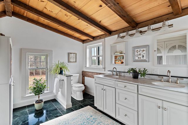 1576 Ferry Road, Charlotte, VT 05445