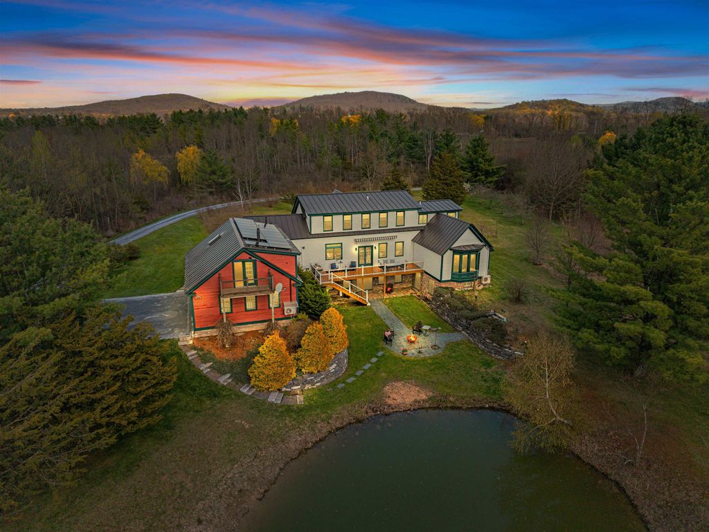 1576 Ferry Road, Charlotte, VT 05445