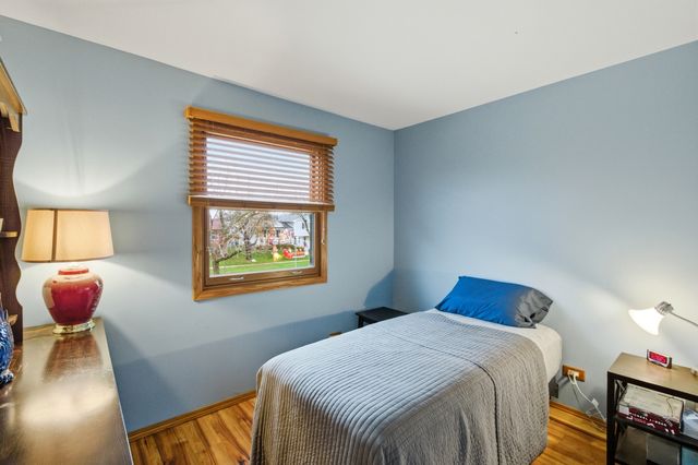 1688 President Street, Glendale Heights, IL 60139