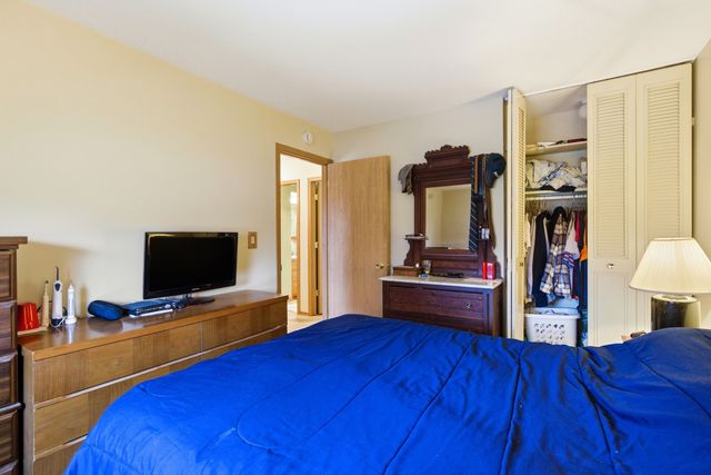 1688 President Street, Glendale Heights, IL 60139