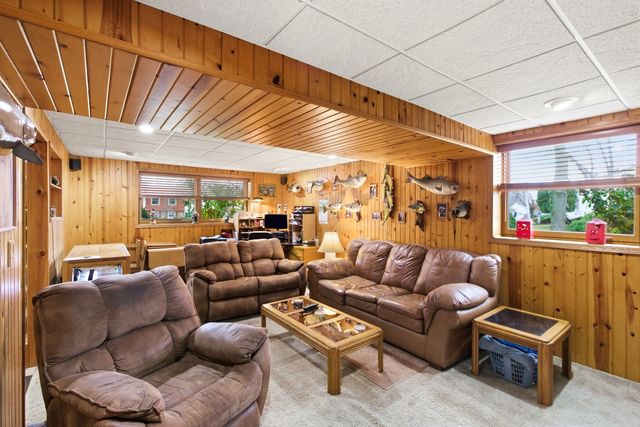 1688 President Street, Glendale Heights, IL 60139