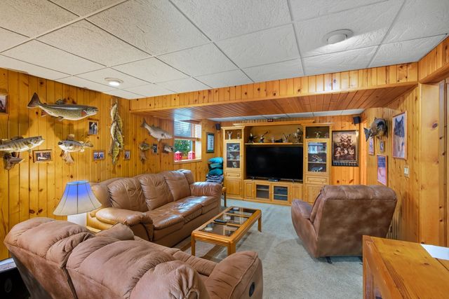 1688 President Street, Glendale Heights, IL 60139