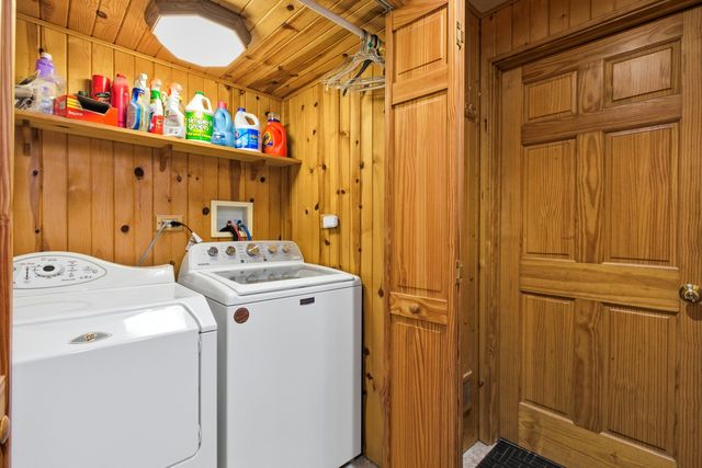 1688 President Street, Glendale Heights, IL 60139