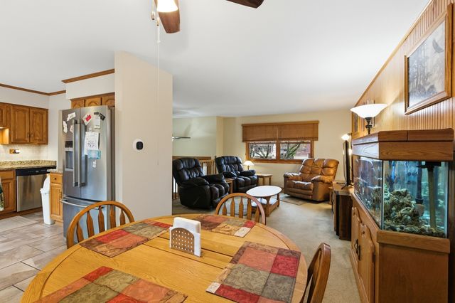 1688 President Street, Glendale Heights, IL 60139