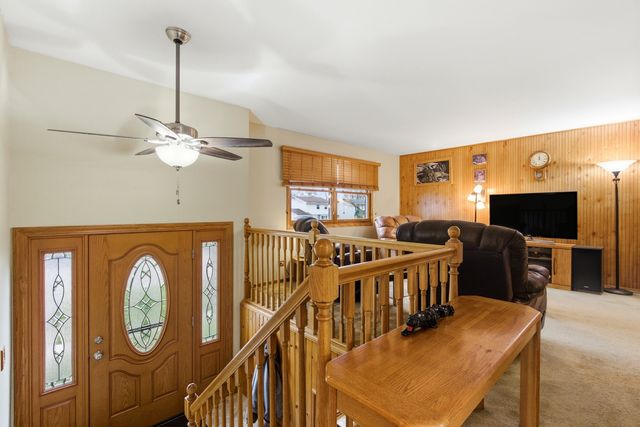 1688 President Street, Glendale Heights, IL 60139