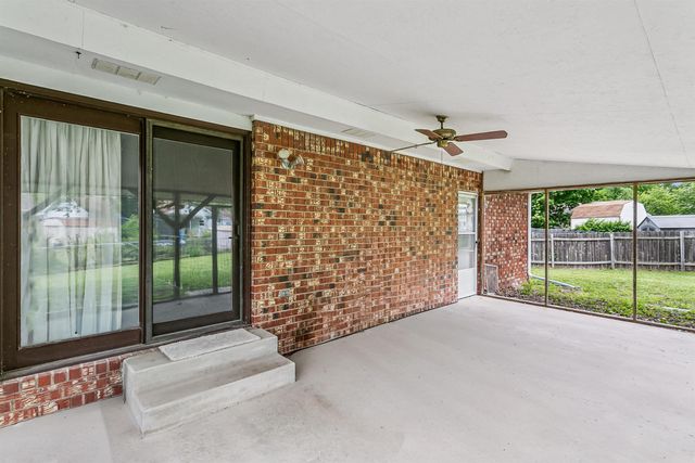 3304 Colonial Ct., Augusta, KS 67010