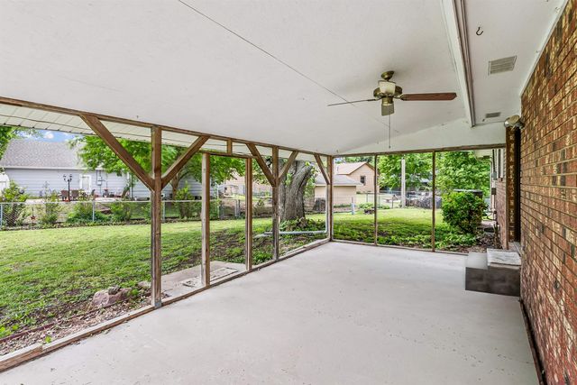 3304 Colonial Ct., Augusta, KS 67010