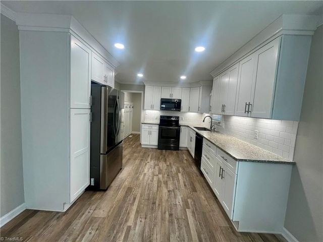 5637 Trotter Country Road, Archdale, NC 27263