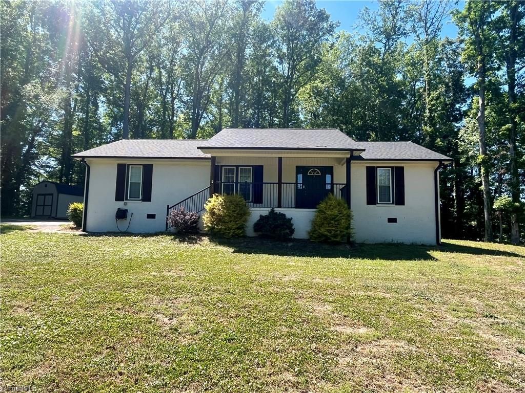 5637 Trotter Country Road, Archdale, NC 27263