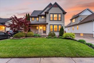 538 Pine Street, Wyandotte, MI 48192