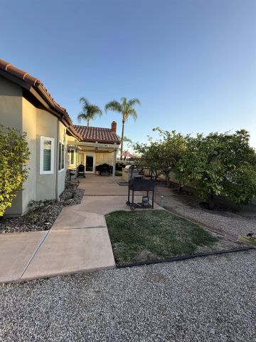 12834 Rockwell, Poway, CA 92064