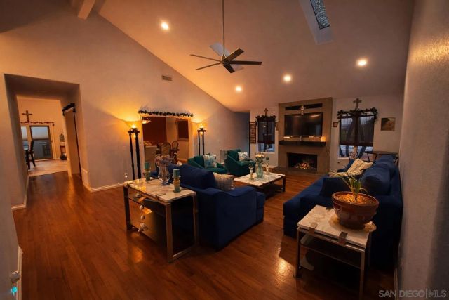 12834 Rockwell, Poway, CA 92064