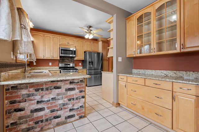 109 Elmwood Place, Crown Point, IN 46307