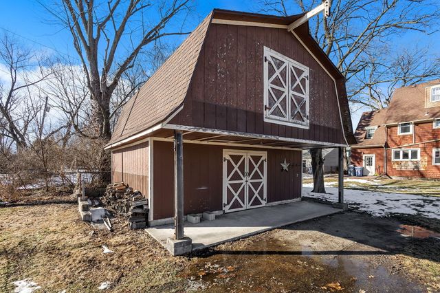 109 Elmwood Place, Crown Point, IN 46307