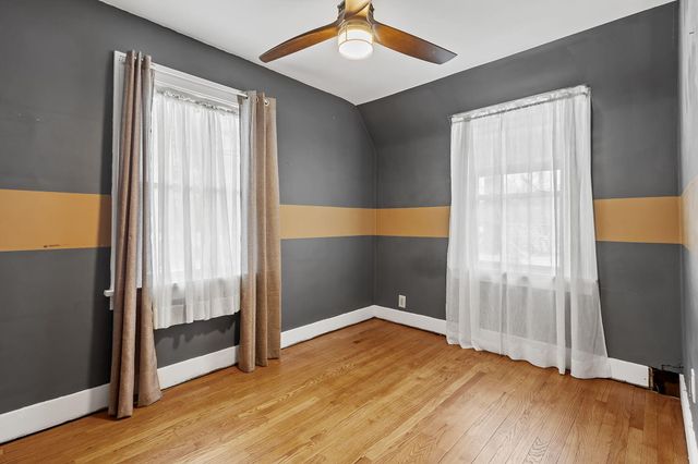 109 Elmwood Place, Crown Point, IN 46307