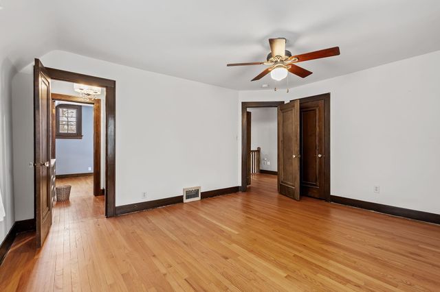 109 Elmwood Place, Crown Point, IN 46307