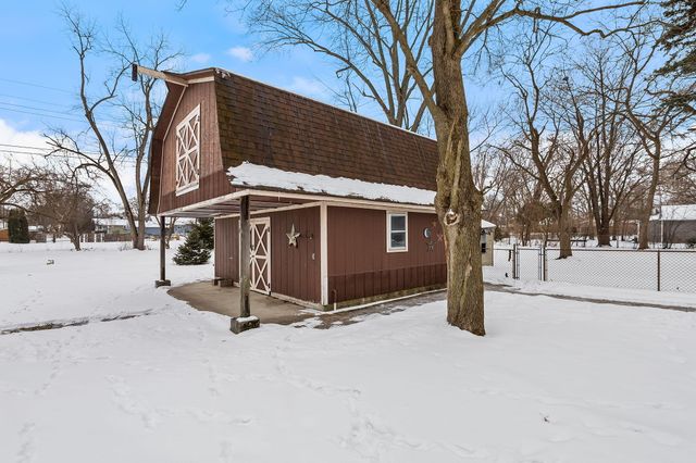 109 Elmwood Place, Crown Point, IN 46307