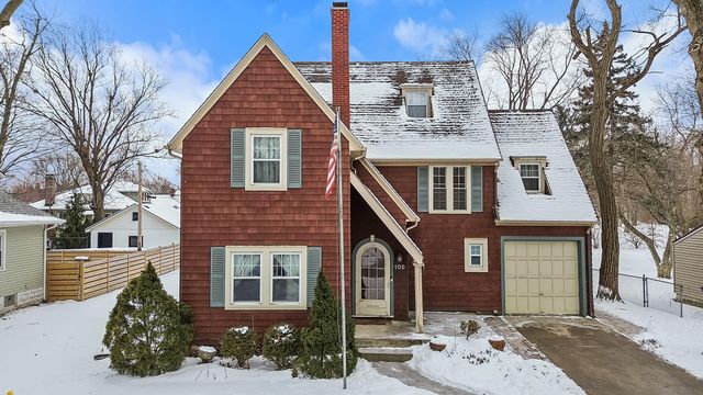 109 Elmwood Place, Crown Point, IN 46307