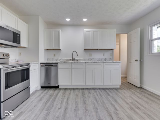 57 Oakden Court, Whiteland, IN 46184