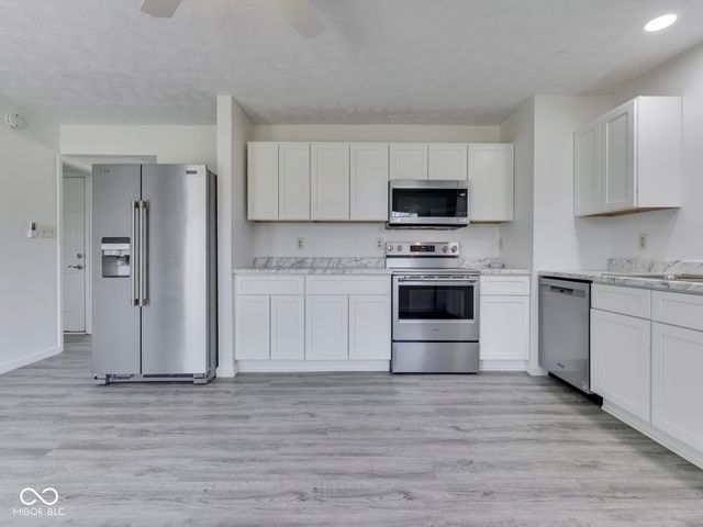 57 Oakden Court, Whiteland, IN 46184