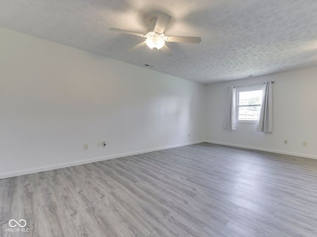 57 Oakden Court, Whiteland, IN 46184