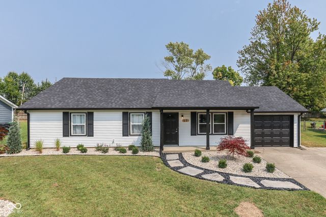 57 Oakden Court, Whiteland, IN 46184