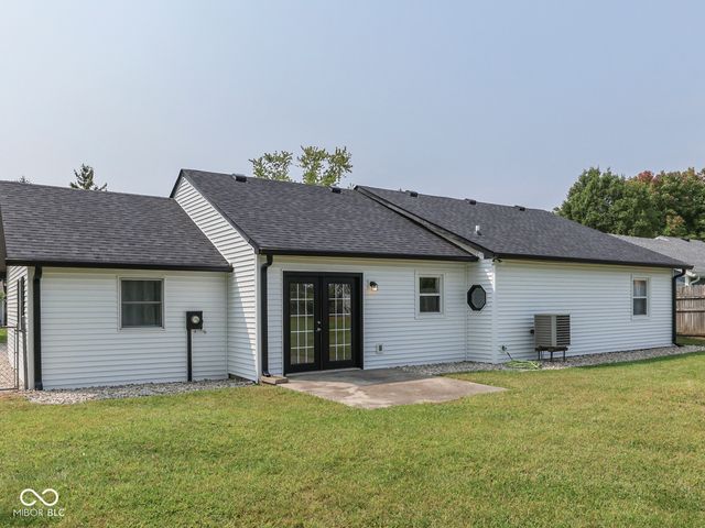 57 Oakden Court, Whiteland, IN 46184