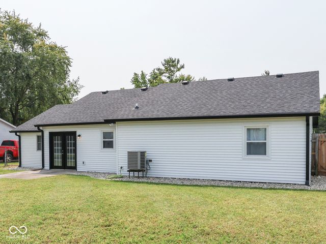 57 Oakden Court, Whiteland, IN 46184