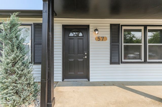 57 Oakden Court, Whiteland, IN 46184