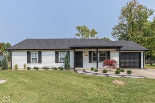 57 Oakden Court, Whiteland, IN 46184