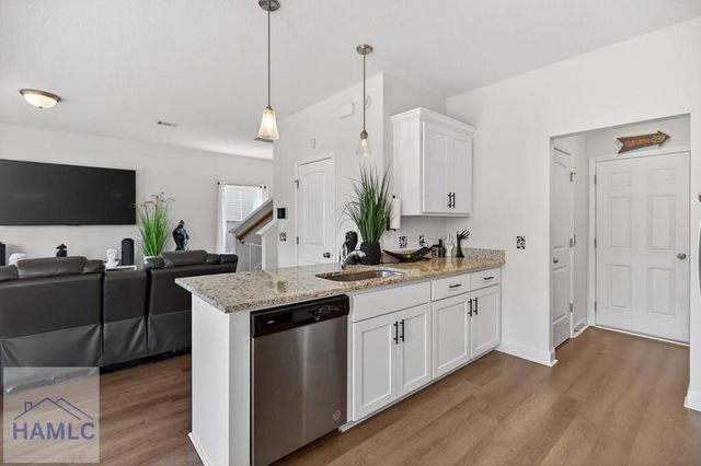 1282 Grayson Avenue, Hinesville, GA 31313