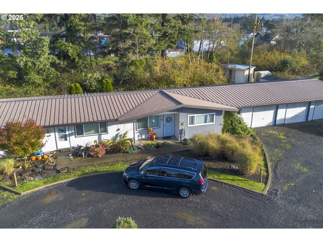 1715 S FRANKLIN St, Seaside, OR 97138