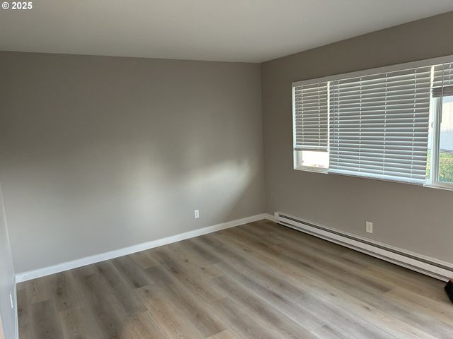 1715 S FRANKLIN St, Seaside, OR 97138