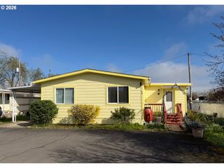 400 N MILL St 48, Creswell, OR 97426