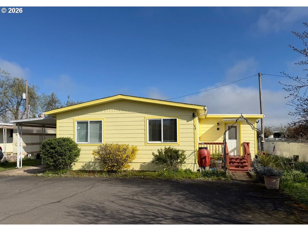 400 N MILL St 48, Creswell, OR 97426