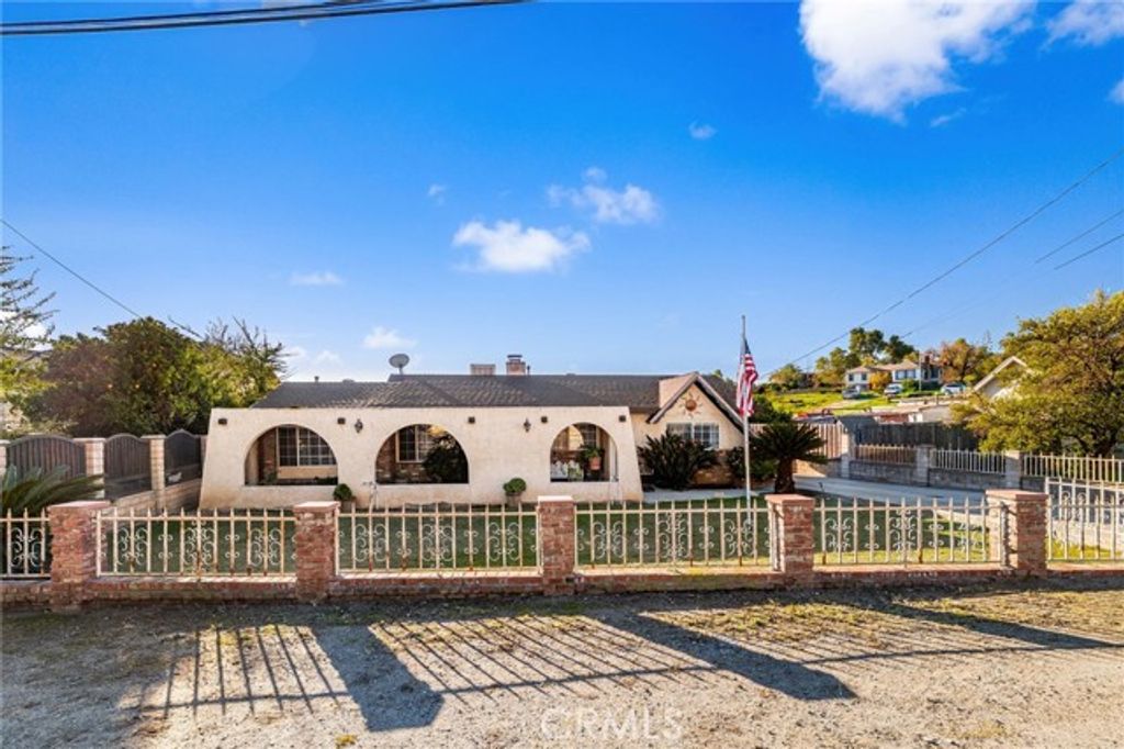 10428 Keller Avenue, Riverside, CA 92505