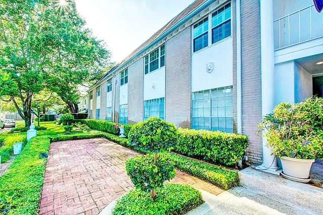 2701 Bellefontaine Street B3, Houston, TX 77025