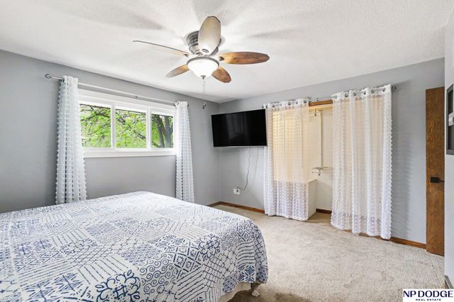 1821 Sherwood Cove, Fremont, NE 68025