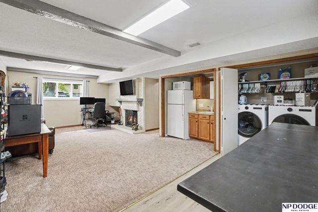 1821 Sherwood Cove, Fremont, NE 68025