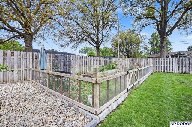 1821 Sherwood Cove, Fremont, NE 68025
