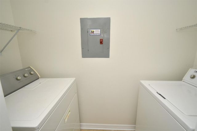 216 AFTON SQUARE 206, Altamonte Springs, FL 32714