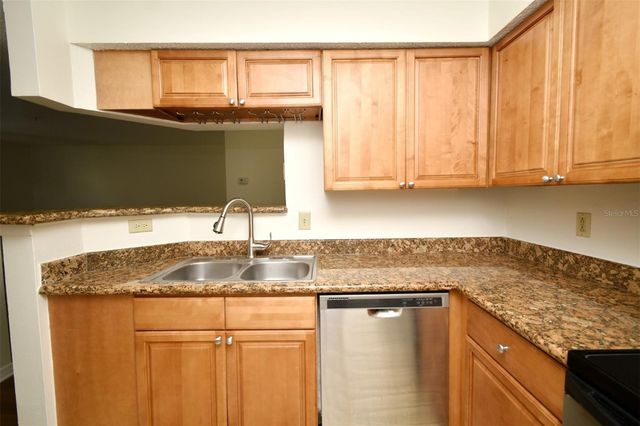 216 AFTON SQUARE 206, Altamonte Springs, FL 32714