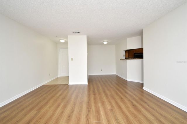 216 AFTON SQUARE 206, Altamonte Springs, FL 32714